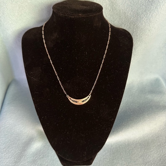 Vintage Filigree Sterling Silver Half Moon necklace with fancy link ornate chain - Picture 11 of 11